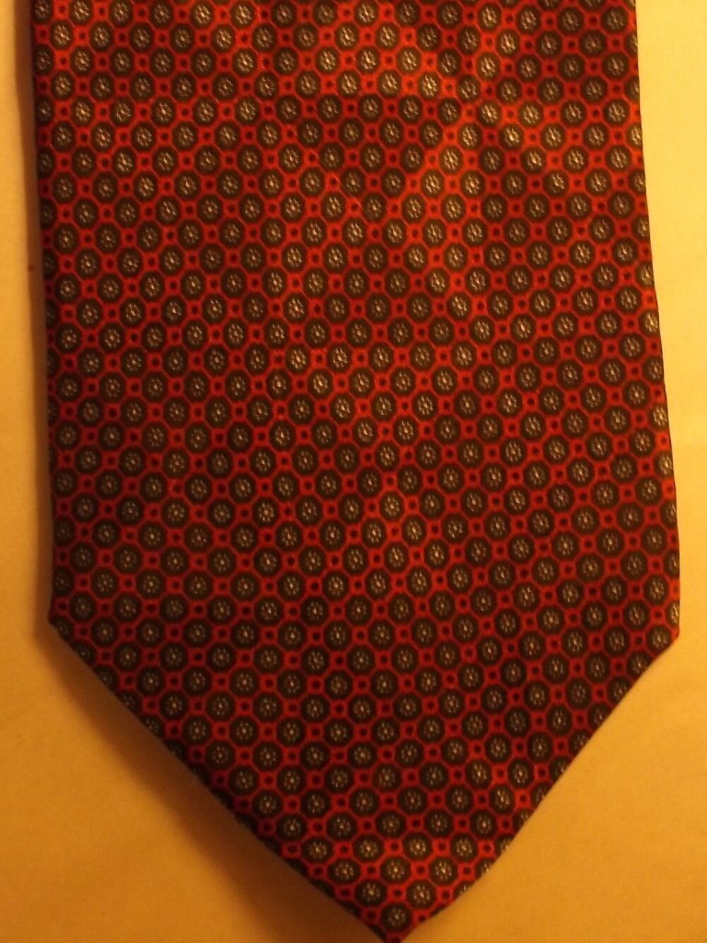 Fratelli Moda 100% Silk Handmade Italy Tie - Red Geometric